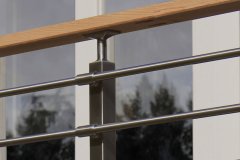 Clean lines of contemporary horizontal rod railing